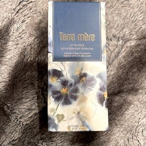 Terre Mere Oil-no-more Active Botanicals Moisturizer